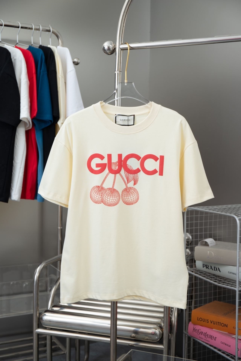 Gucci T-Shirts